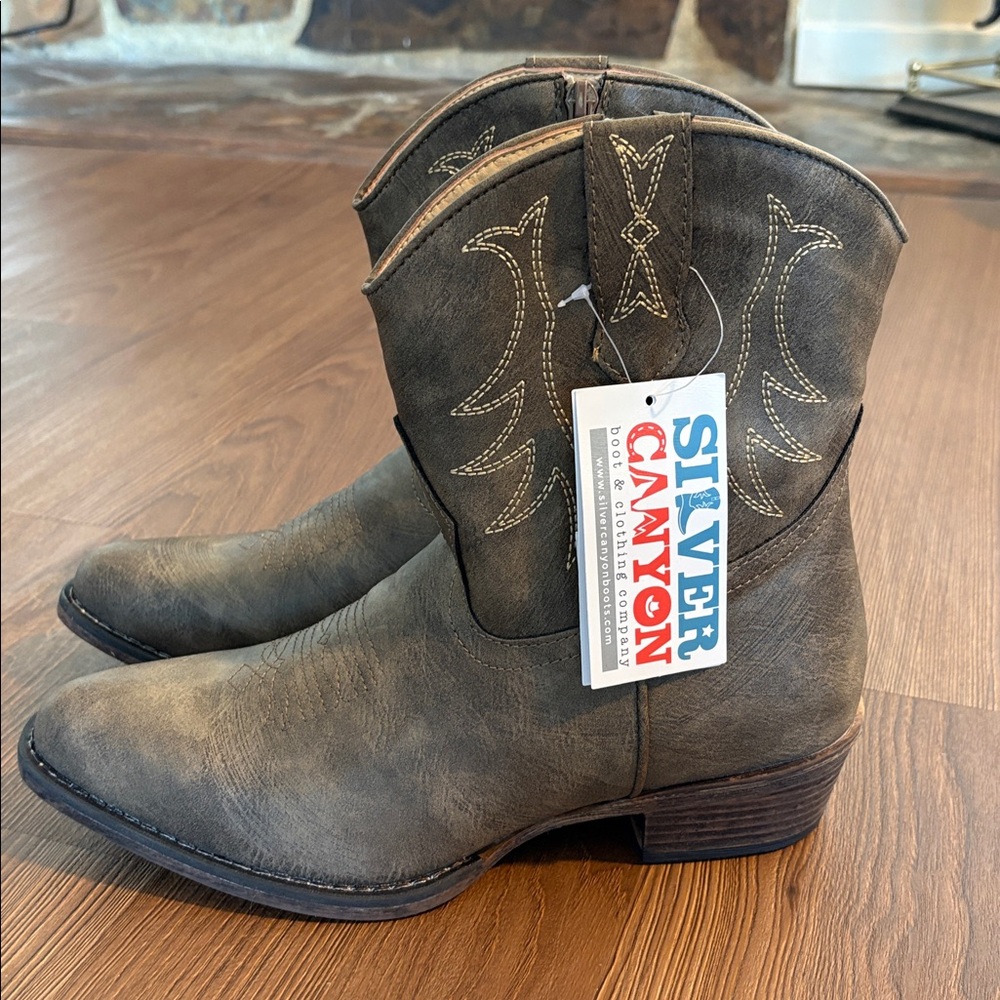 NWT Silver Canyon Madison Short Western cowboy Boots Brown size 9.5 - Picture 3 of 13